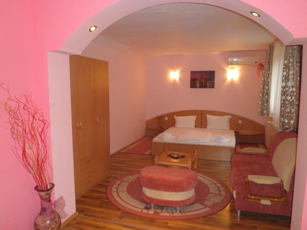 Hotel Complex Diana à Cherven  Chambre photo